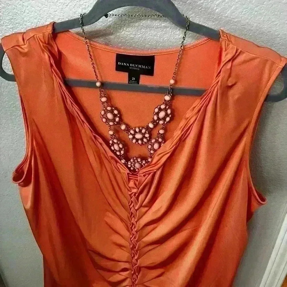 Dana Buchman Tops - Womens Blouse with matching necklace